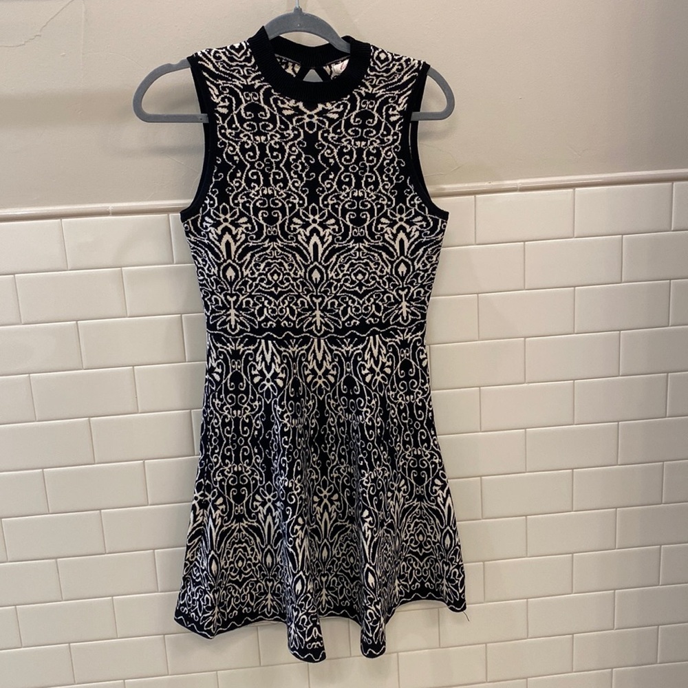Xhilaration knit dress